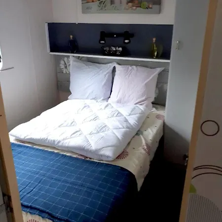 Vakantiehuis Holiday Home Route Du Mesnil *