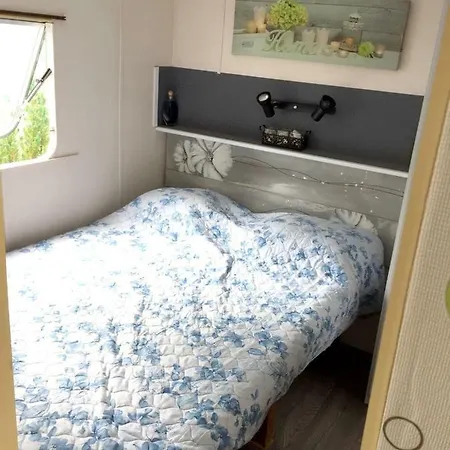 Vakantiehuis Holiday Home Route Du Mesnil